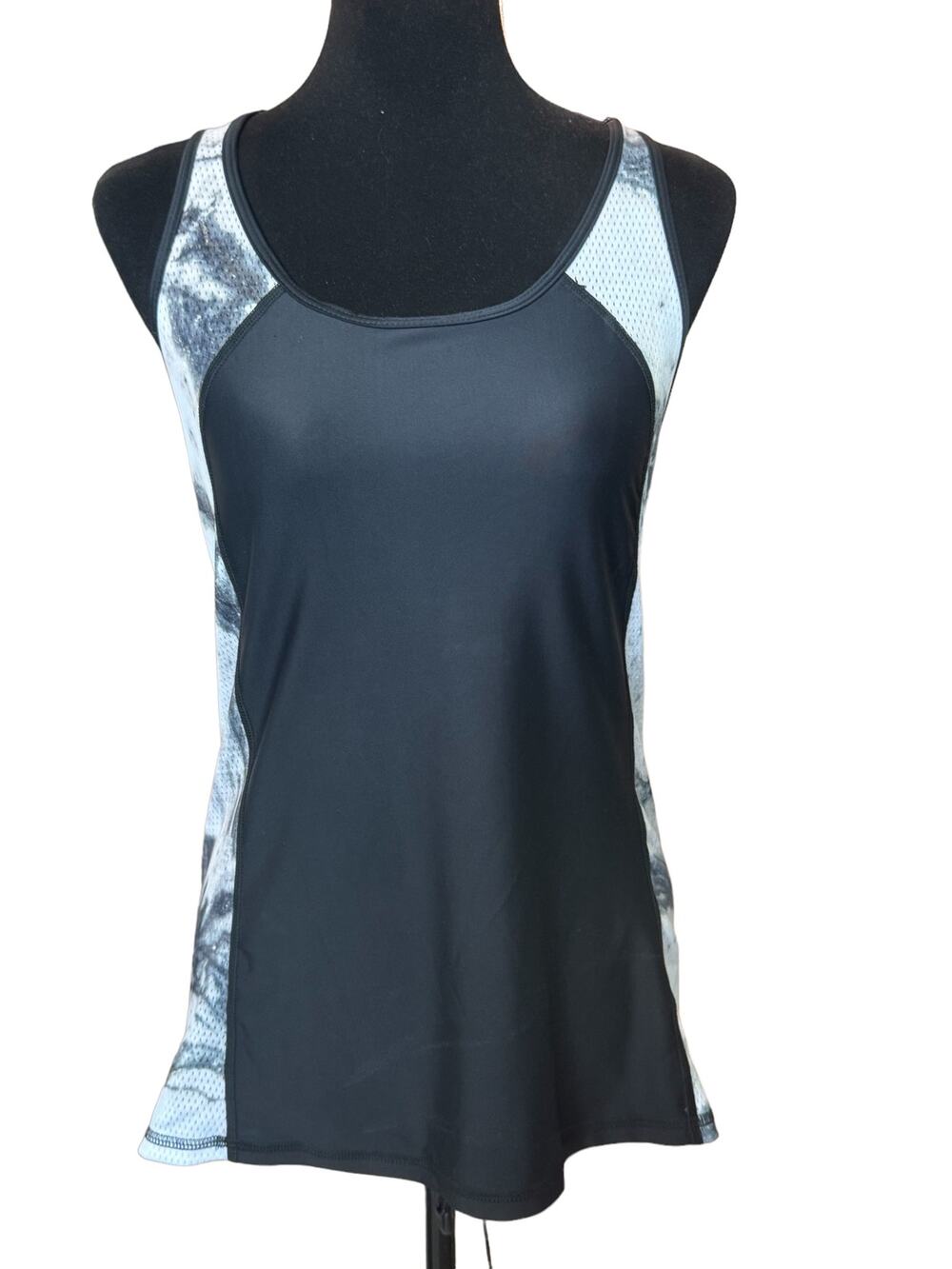 New ~ ZARA TEREZ ~ Racerback Athletic Tank Top Size S